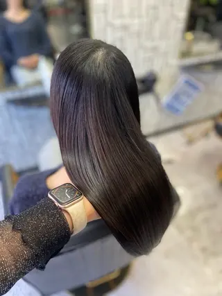 ロング 瀧下 唯のヘアスタイル