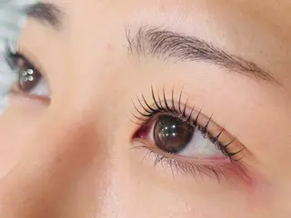 マツエク・マツパ 堀口 彩佳のヘアスタイル