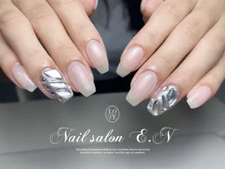 ネイル E.N🦋 長さ出し/持ち込みのネイルデザイン