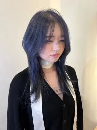セミロング レイヤー/韓国 ハイトーン興津史弥のヘアスタイル