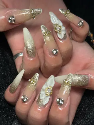 ネイル ✴︎ Delightのネイルデザイン