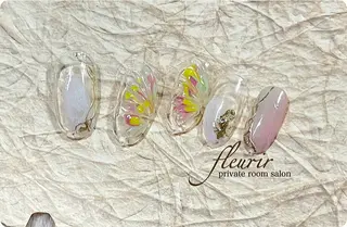 ネイル フルリール 【プライベートサロンのネイルデザイン
