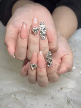 ネイル Rarity ネイルサロン所属・Rarity ネイルサロンのネイルデザイン