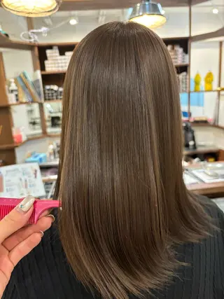 ミディアム 牧田 彩香のヘアスタイル