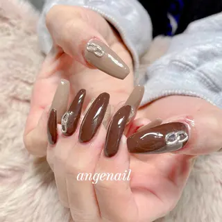 ネイル オーナーネイリスト MAKIのネイルデザイン