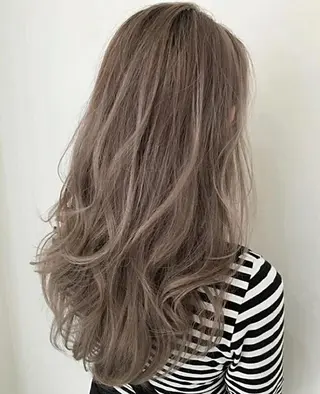 ミディアム セミロング ロング カラー ケア剤オタク×海外 ヘア長谷川裕起のヘアスタイル