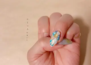 ネイル にじいろ nailのネイルデザイン