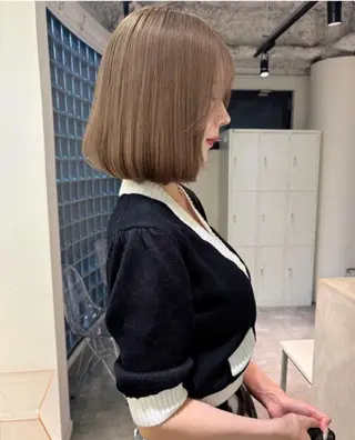 ミディアム LINDOTOKYO 梅田店のヘアスタイル