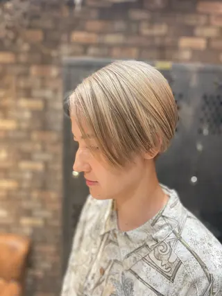 ショート カラー ✨ハイトーン✨ダブル カラー✨シバサキのヘアスタイル