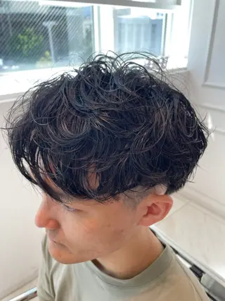パーマ メンズ 女性モデル募集中‼️ メンズパーマ片岡優介のヘアスタイル