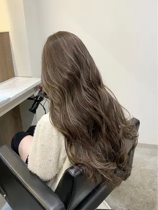 ロング 【博多ハイライトカラ ー】中島啓太のヘアスタイル