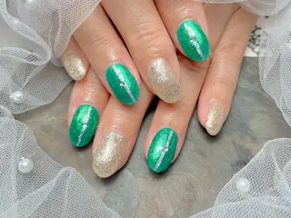 ネイル マジックミラー所属・マジック ミラーのネイルデザイン