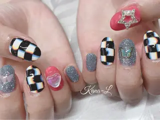 ネイル 芦辺 香奈のネイルデザイン
