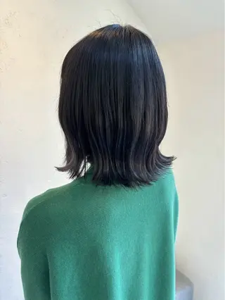 ミディアム ACCOLE Yuzuのヘアスタイル