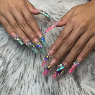 ネイル nail salon  DIA所属・出羽 奈津季のネイルデザイン