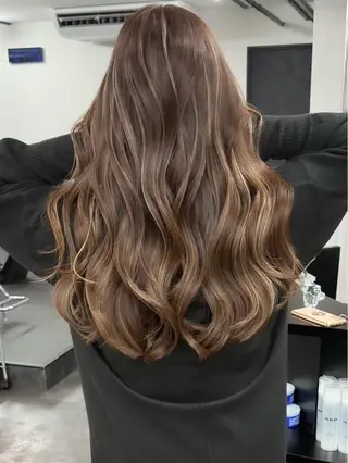 セミロング 市毛 結菜のヘアスタイル