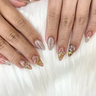 ネイル nailsalon Apis所属・Apis manakaのネイルデザイン