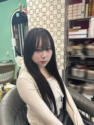ロング ユウキ カットモデル様募集中のヘアスタイル