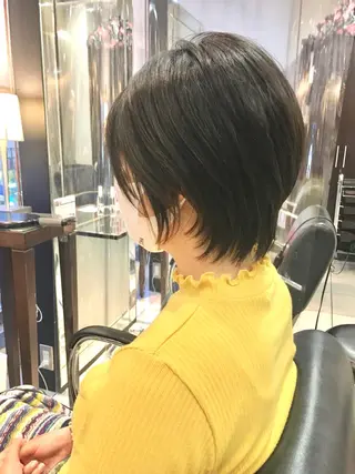 ショート ミナミ マキコのヘアスタイル