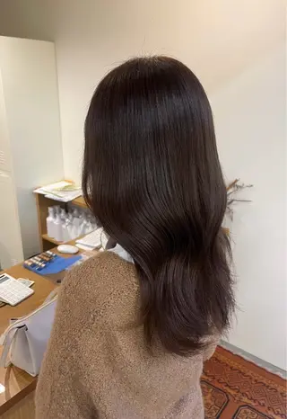 カラー 新美 あかねのヘアスタイル
