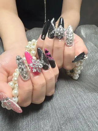 ネイル ENsalon AKIRAのネイルデザイン