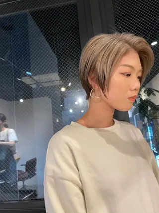 ショート ´elua所属・‘elua STYLE LABのヘアスタイル