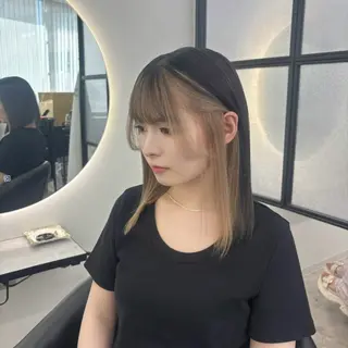 セミロング カラー Ren. 🦋デザインカラーのヘアスタイル