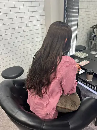 ロング カラー 友滝 真菜美のヘアスタイル