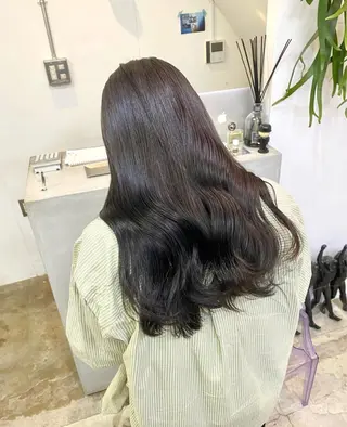 ロング カラー Rune清水所属・Rune シュトウダイチのヘアスタイル