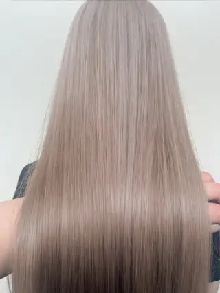 カラー 森 理音のヘアスタイル