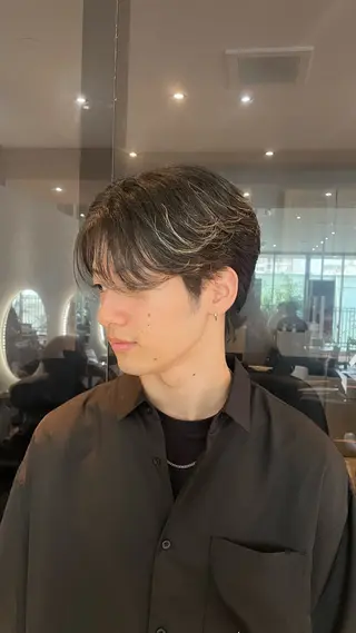 ショート メンズ ハッシュカット🖤 レイヤー/透けカラーのヘアスタイル