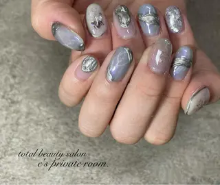 ネイル LAVISH nail salonのネイルデザイン