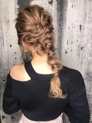 ロング ヘアアレンジ 森本 笑のヘアスタイル