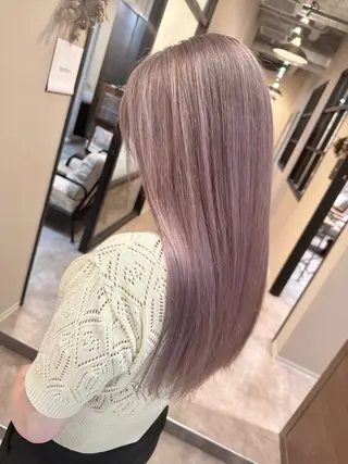 ロング 🔷ブリーチバレイヤ ージュ🔷飯野達也のヘアスタイル