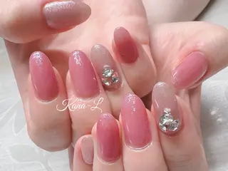 ネイル 芦辺 香奈のネイルデザイン