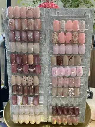 ネイル Legit nail salonのネイルデザイン