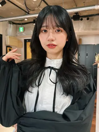 ロング カラー パーマ 🫧小顔×似合わせ× 透明感カラー🫧のヘアスタイル