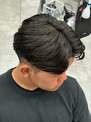 ミディアム カラー パーマ メンズ メンズパーマ特化 🔥韓国ヘア職人🔥のヘアスタイル