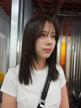 ミディアム ［  ］Shiro所属・Shiro RENのヘアスタイル