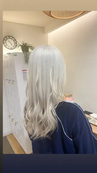 カラー CINQ hair&spa所属・CINQ ゆりんのヘアスタイル