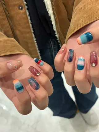 ネイル Fumi ポップ/ナチュラルのネイルデザイン