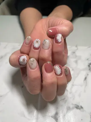 ネイル Mi-roomネイル 耳ツボジュエリーのネイルデザイン