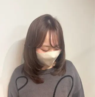 ミディアム カイリ 【POOL】のヘアスタイル