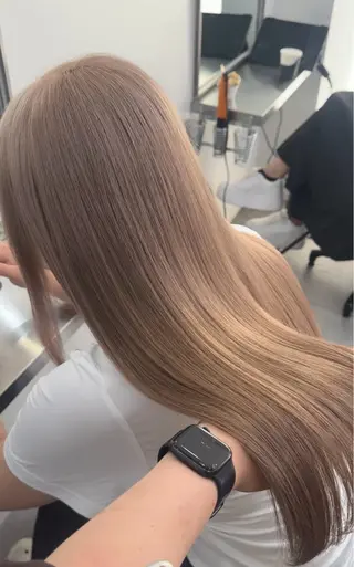 カラー GIMMICK pasha所属・蔭山 ゆきなのヘアスタイル