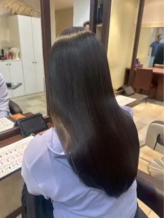 ロング 三浦 祐里のヘアスタイル