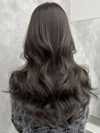 セミロング カラー eve🐰束間まつ毛 /透明感カラーのヘアスタイル