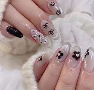 ネイル T. Leeのネイルデザイン