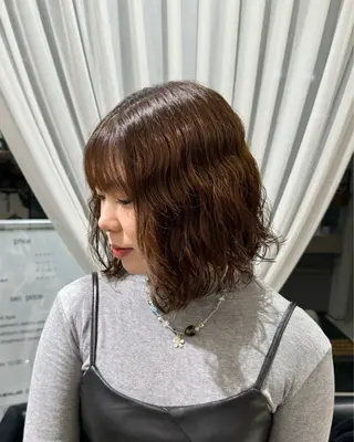 パーマ ひなの🫧ベージュ系 艶カラーのヘアスタイル