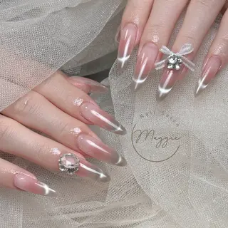 ネイル Maggie Nail🦩のネイルデザイン