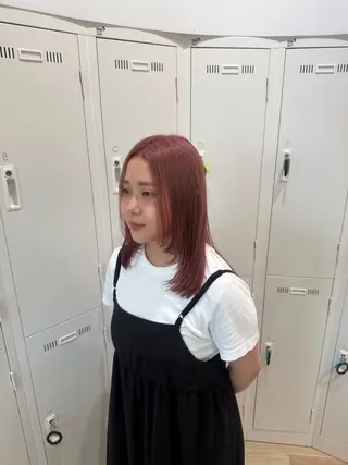 セミロング カラー 艶髪/ハイトーン ️🫧rino🫧のヘアスタイル